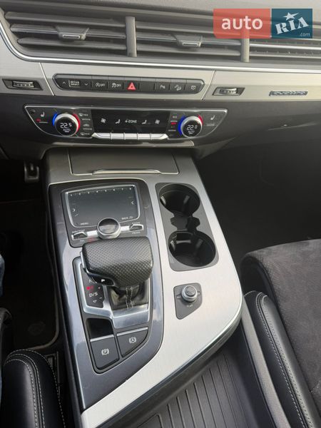 Позашляховик / Кросовер Audi Q7 2018 в Борисполі