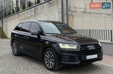 Позашляховик / Кросовер Audi Q7 2017 в Дніпрі