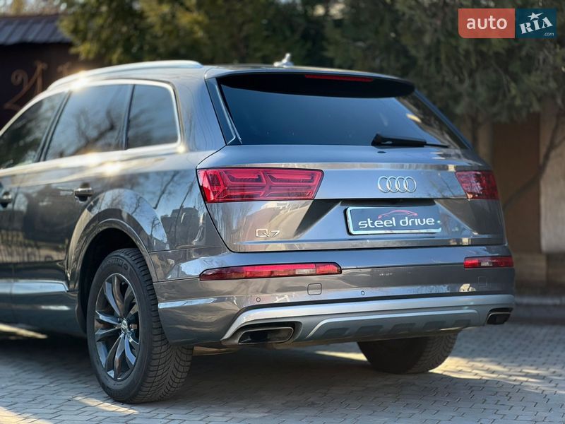Позашляховик / Кросовер Audi Q7 2018 в Миколаєві