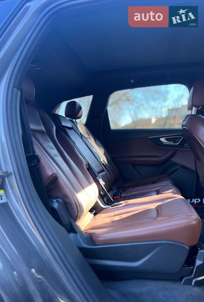 Позашляховик / Кросовер Audi Q7 2018 в Миколаєві