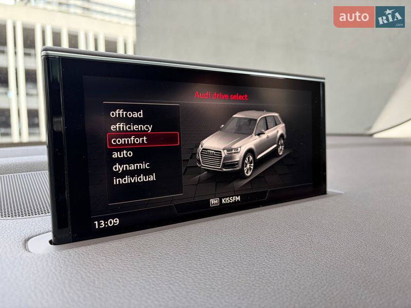 Внедорожник / Кроссовер Audi Q7 2016 в Киеве