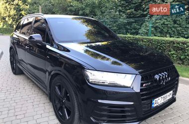 Позашляховик / Кросовер Audi Q7 2015 в Луцьку