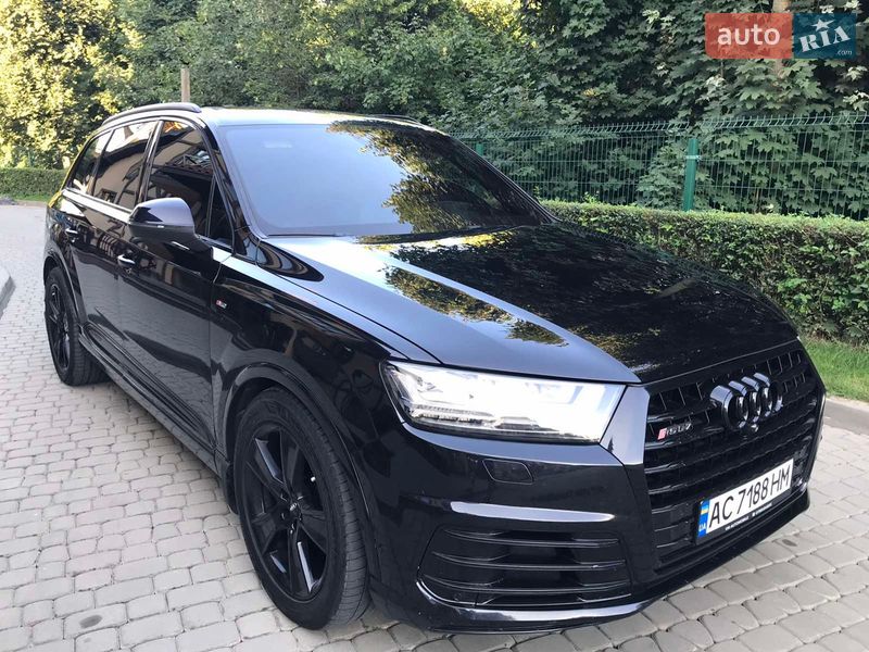 Внедорожник / Кроссовер Audi Q7 2015 в Луцке
