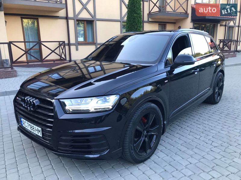 Внедорожник / Кроссовер Audi Q7 2015 в Луцке