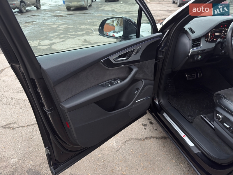 Внедорожник / Кроссовер Audi Q7 2018 в Полтаве