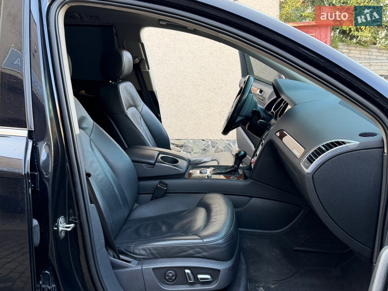 Позашляховик / Кросовер Audi Q7 2014 в Володимирі