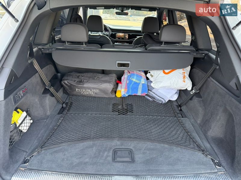 Позашляховик / Кросовер Audi Q7 2020 в Львові