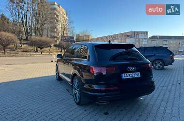 Внедорожник / Кроссовер Audi Q7 2016 в Ровно