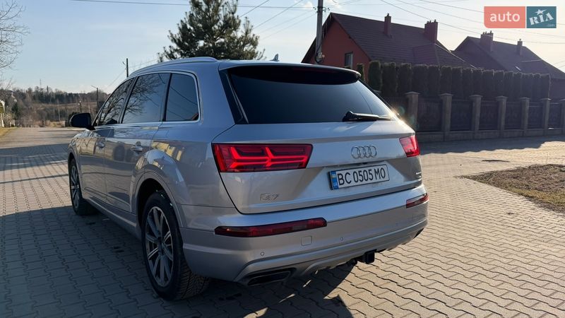 Внедорожник / Кроссовер Audi Q7 2018 в Мостиске