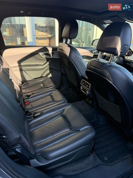 Позашляховик / Кросовер Audi Q7 2018 в Переяславі