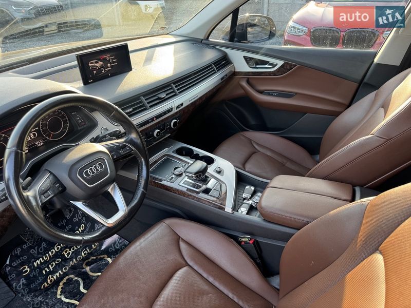 Позашляховик / Кросовер Audi Q7 2015 в Тернополі