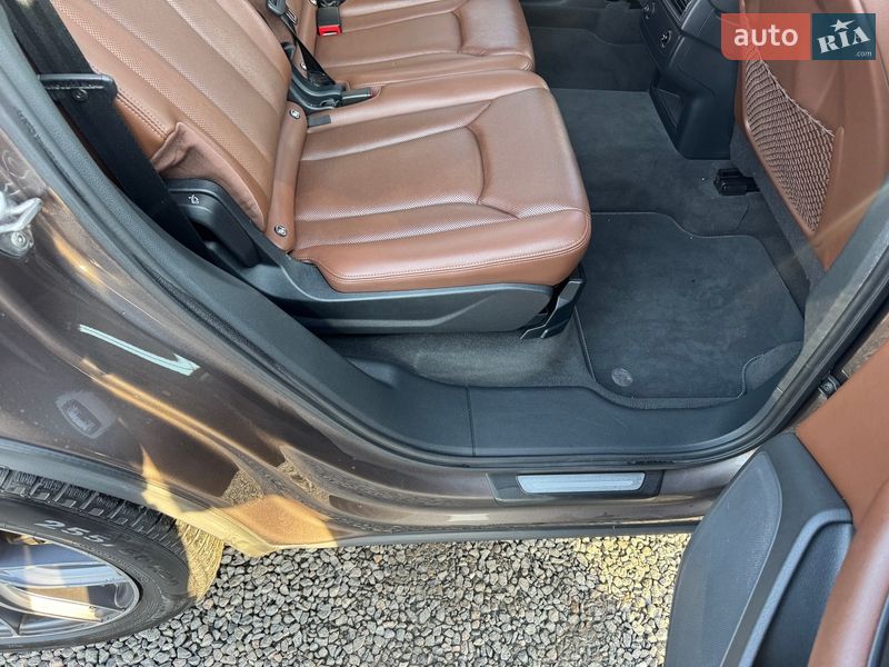 Позашляховик / Кросовер Audi Q7 2015 в Тернополі