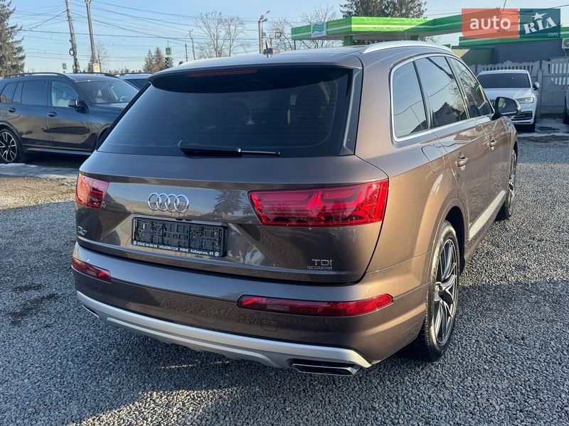 Позашляховик / Кросовер Audi Q7 2015 в Тернополі