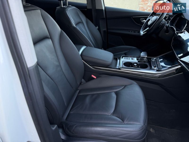 Внедорожник / Кроссовер Audi Q7 2019 в Стрые