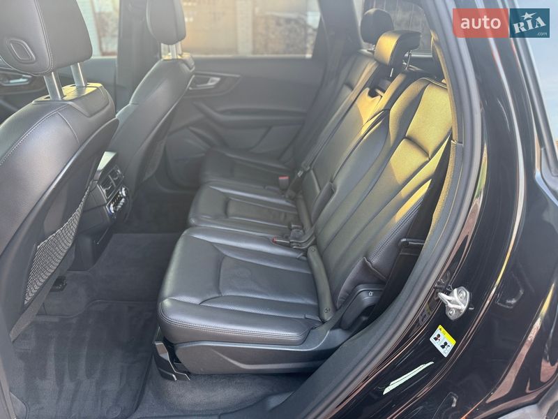 Внедорожник / Кроссовер Audi Q7 2017 в Луцке