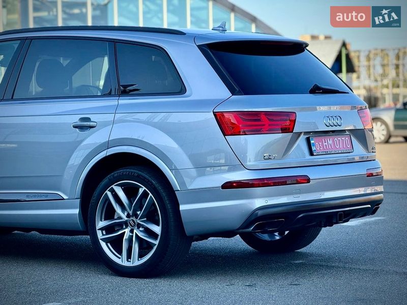 Позашляховик / Кросовер Audi Q7 2017 в Києві