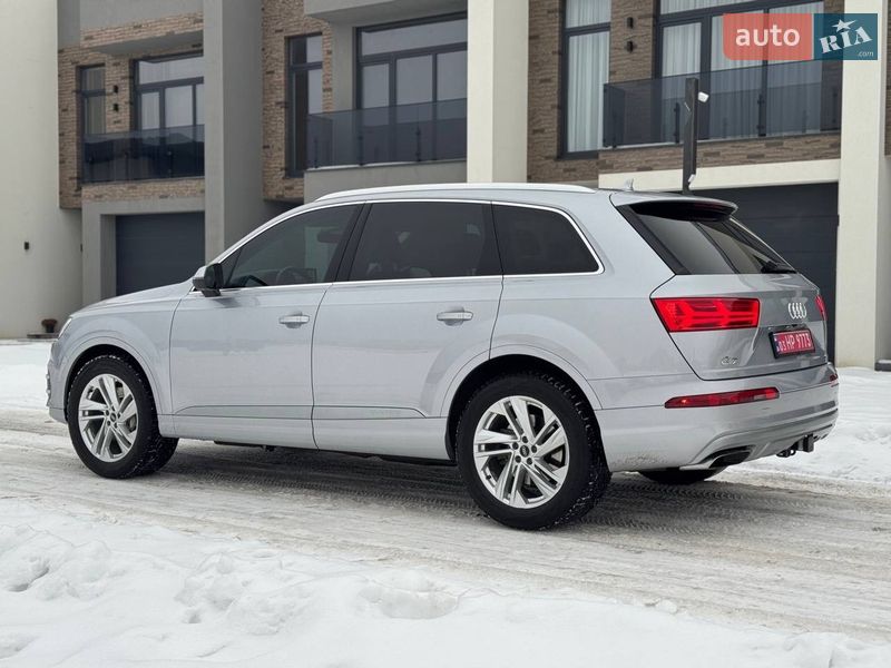 Внедорожник / Кроссовер Audi Q7 2018 в Киеве