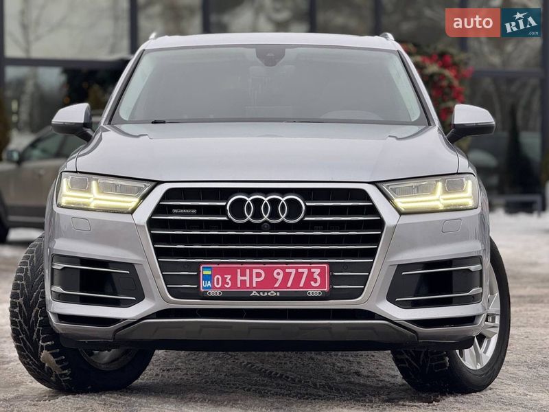 Внедорожник / Кроссовер Audi Q7 2018 в Киеве