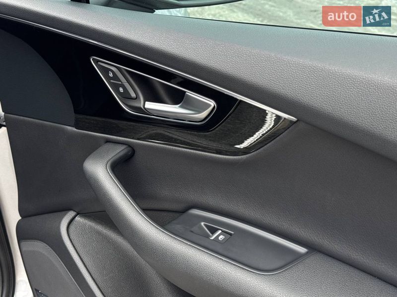 Внедорожник / Кроссовер Audi Q7 2018 в Киеве