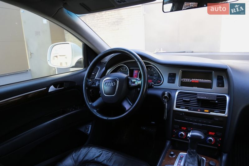 Позашляховик / Кросовер Audi Q7 2007 в Києві