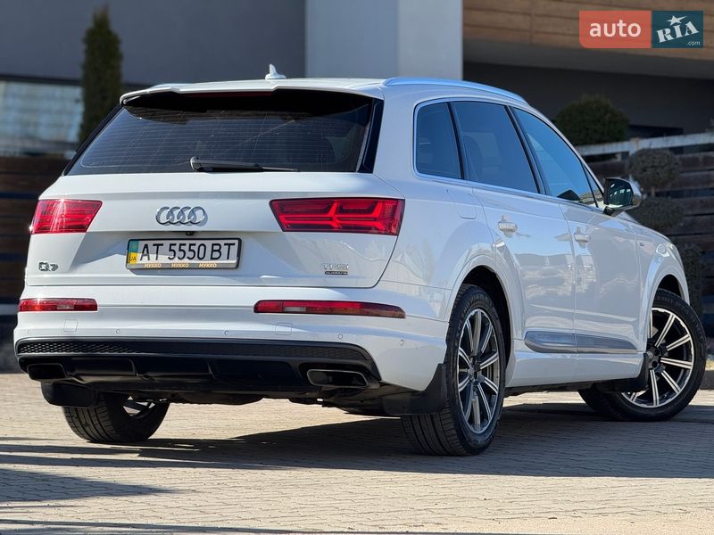 Внедорожник / Кроссовер Audi Q7 2015 в Стрые