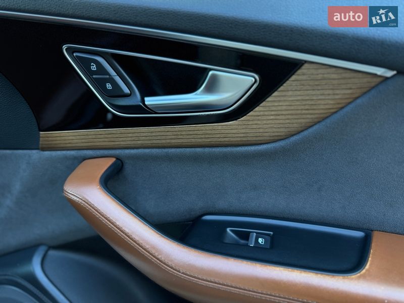 Внедорожник / Кроссовер Audi Q7 2015 в Стрые