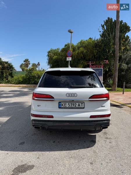 Позашляховик / Кросовер Audi Q7 2025 в Дніпрі