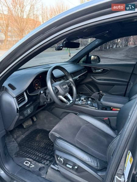 Внедорожник / Кроссовер Audi Q7 2018 в Днепре