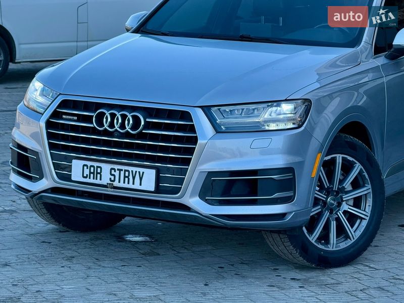 Внедорожник / Кроссовер Audi Q7 2017 в Стрые
