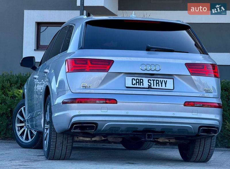 Внедорожник / Кроссовер Audi Q7 2017 в Стрые