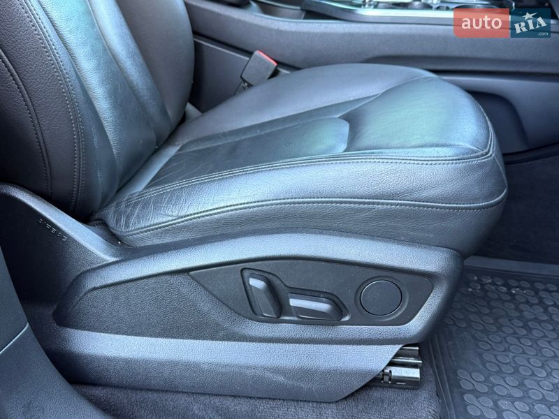 Внедорожник / Кроссовер Audi Q7 2017 в Стрые