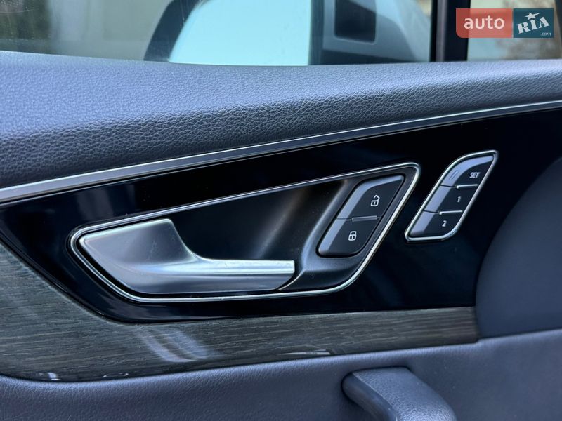 Внедорожник / Кроссовер Audi Q7 2017 в Стрые