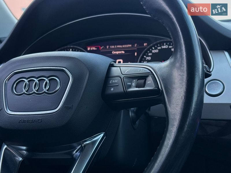 Внедорожник / Кроссовер Audi Q7 2017 в Киеве