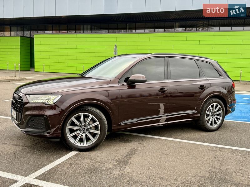 Внедорожник / Кроссовер Audi Q7 2022 в Киеве