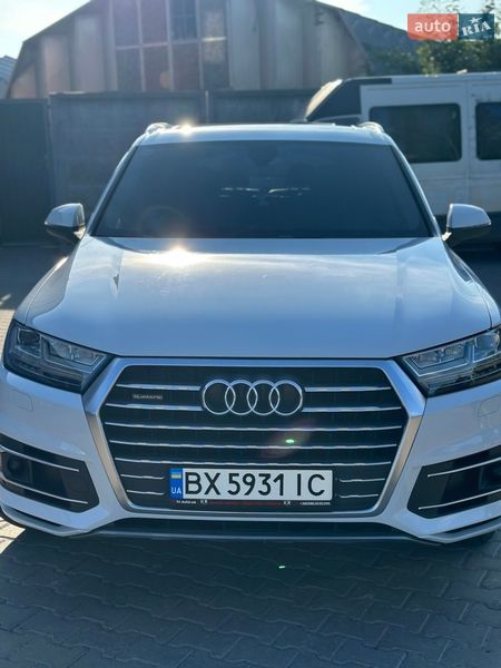 Внедорожник / Кроссовер Audi Q7 2016 в Хмельницком