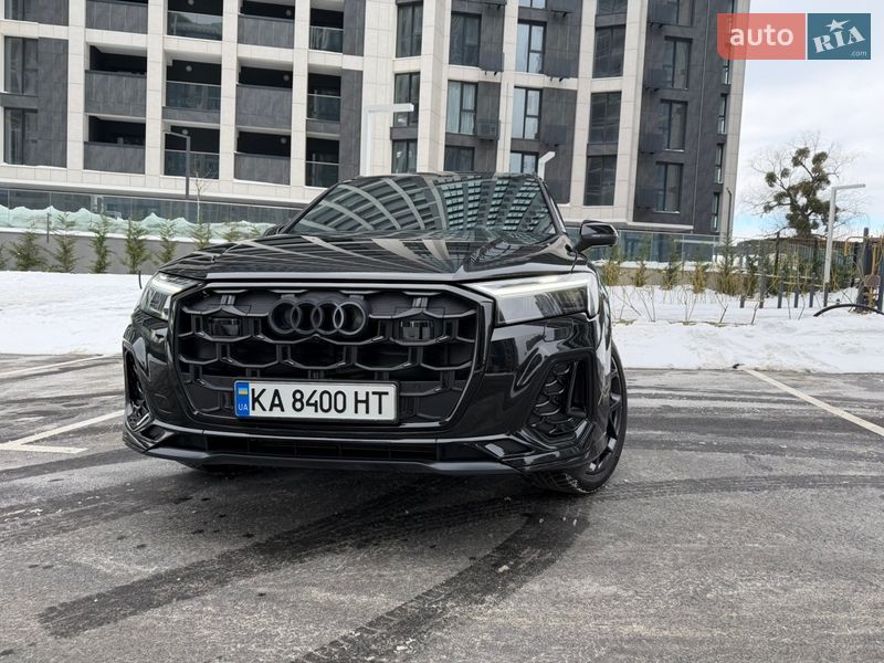 Внедорожник / Кроссовер Audi Q7 2024 в Киеве