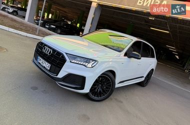 Внедорожник / Кроссовер Audi Q7 2020 в Киеве