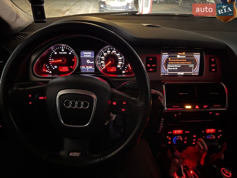 Внедорожник / Кроссовер Audi Q7 2011 в Киеве