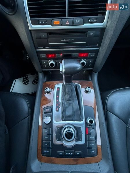 Внедорожник / Кроссовер Audi Q7 2015 в Тернополе