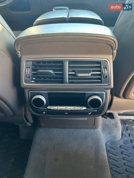 Внедорожник / Кроссовер Audi Q7 2015 в Луцке