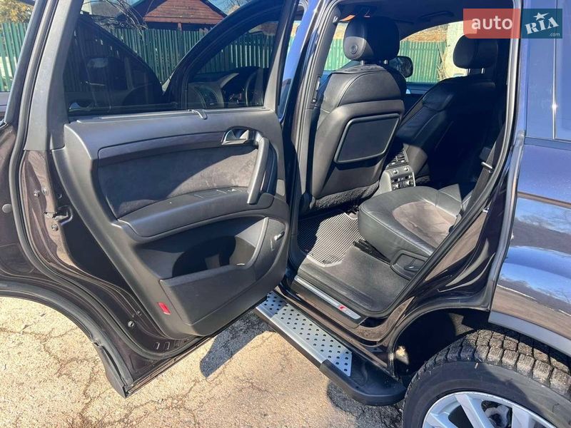 Позашляховик / Кросовер Audi Q7 2011 в Жашківу