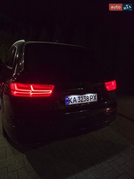 Внедорожник / Кроссовер Audi Q7 2016 в Киеве