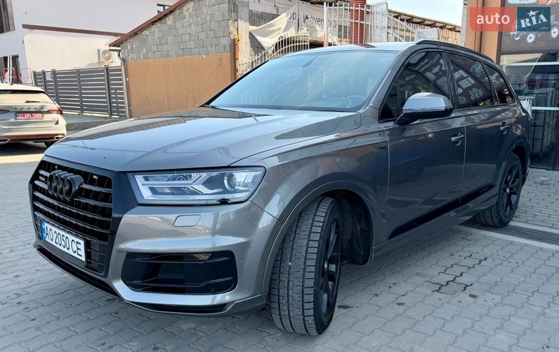 Позашляховик / Кросовер Audi Q7 2015 в Виноградові