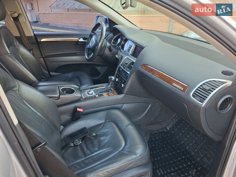 Внедорожник / Кроссовер Audi Q7 2013 в Тернополе