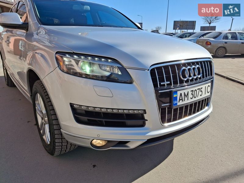 Внедорожник / Кроссовер Audi Q7 2013 в Тернополе