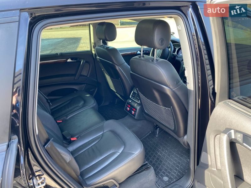 Позашляховик / Кросовер Audi Q7 2014 в Торчині