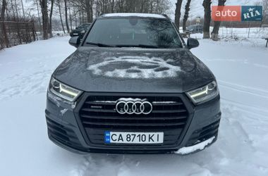 Позашляховик / Кросовер Audi Q7 2016 в Умані