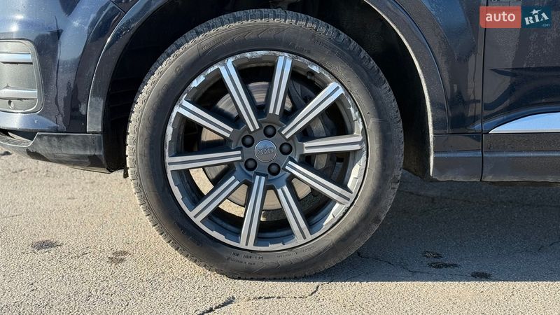 Внедорожник / Кроссовер Audi Q7 2016 в Киеве