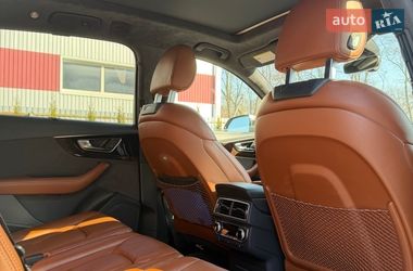 Позашляховик / Кросовер Audi Q7 2016 в Луцьку