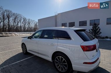 Позашляховик / Кросовер Audi Q7 2016 в Луцьку